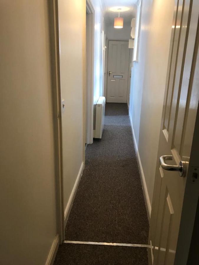 Entire Three Bedrooms Flat, 7 Apartment